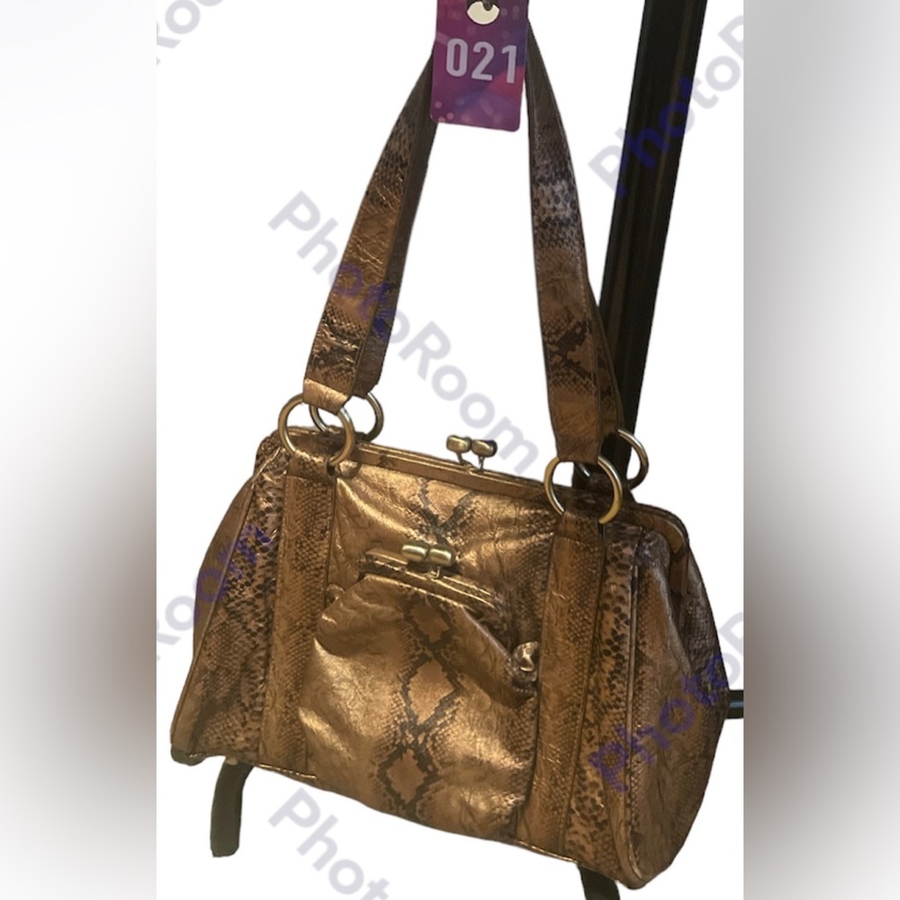 COPY - 021 The Find leather purse